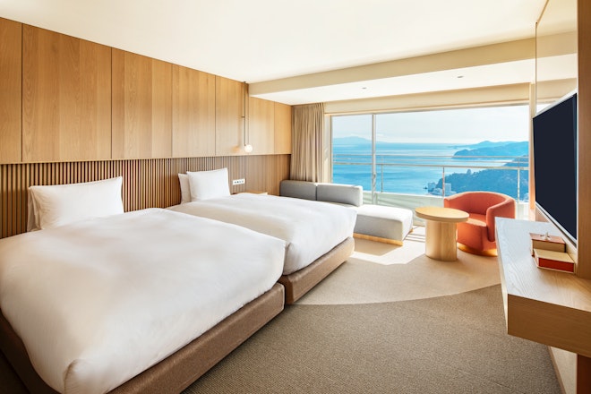 Hollywood Twin with View Bath Onsen - Bedroom