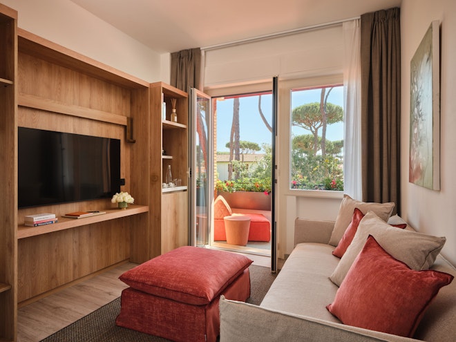 One-Bedroom Suite with Terrace - Living Area