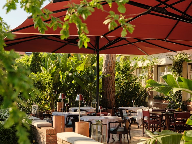 Lumarea Restaurant