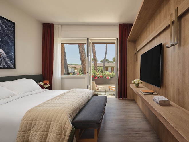 Deluxe Room with Terrace - Bedroom