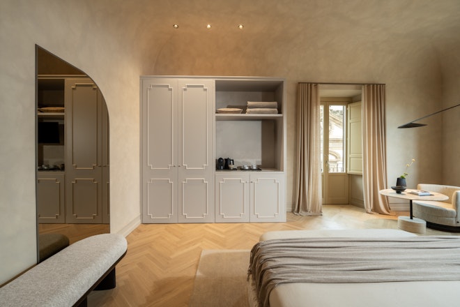 Deluxe - Bedroom