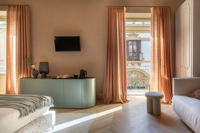 Deluxe Prestige - Bedroom