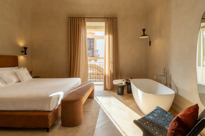 Deluxe with Bath - Bedroom