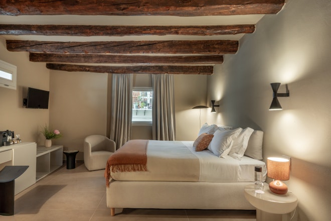 Classic - Bedroom