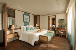 Symphony Suite - Bedroom