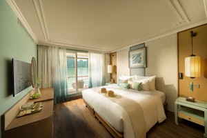 Signature Suite - Bedroom