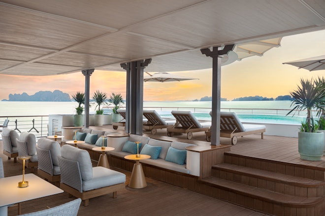 Outdoor Lounge