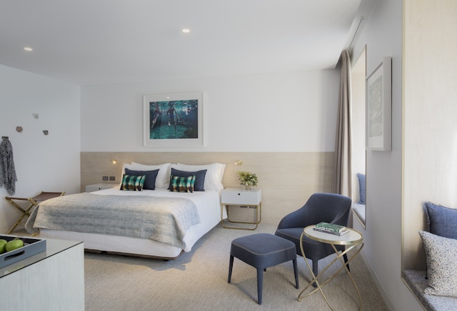 Luxe King Room - Bedroom