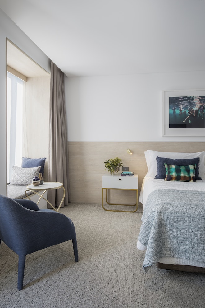 King Room - Bedroom