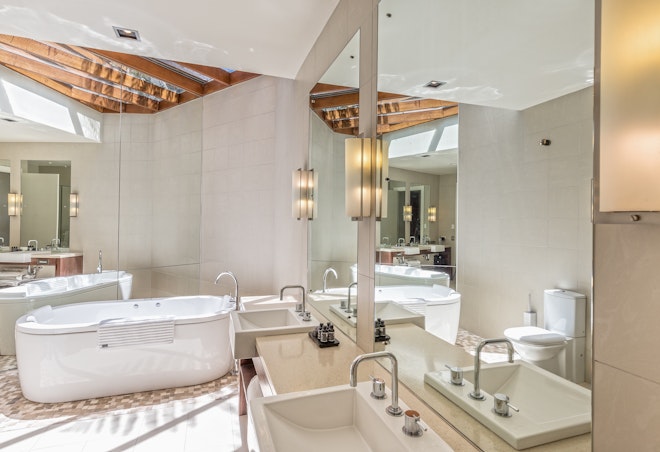 Spa Suite - Bathroom