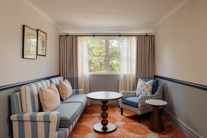 Estate Room - Living Area