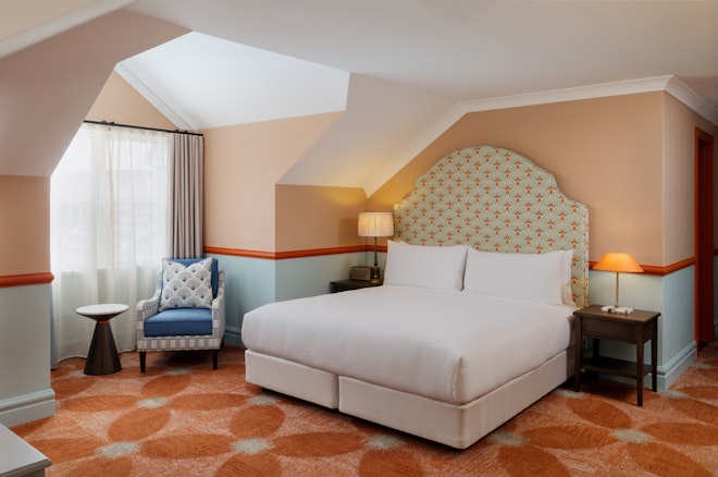 Signature Room - Bedroom