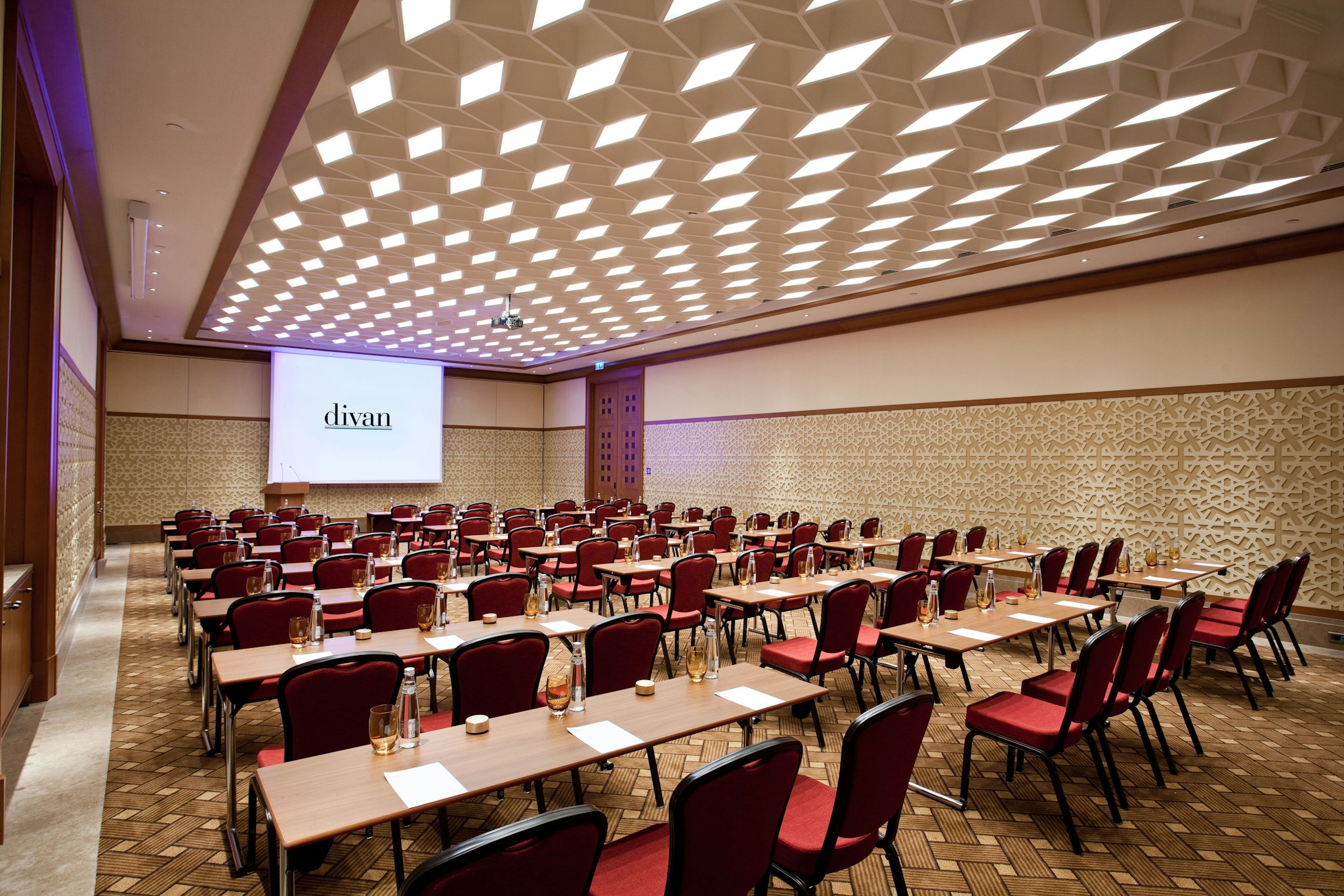 Divan İstanbul