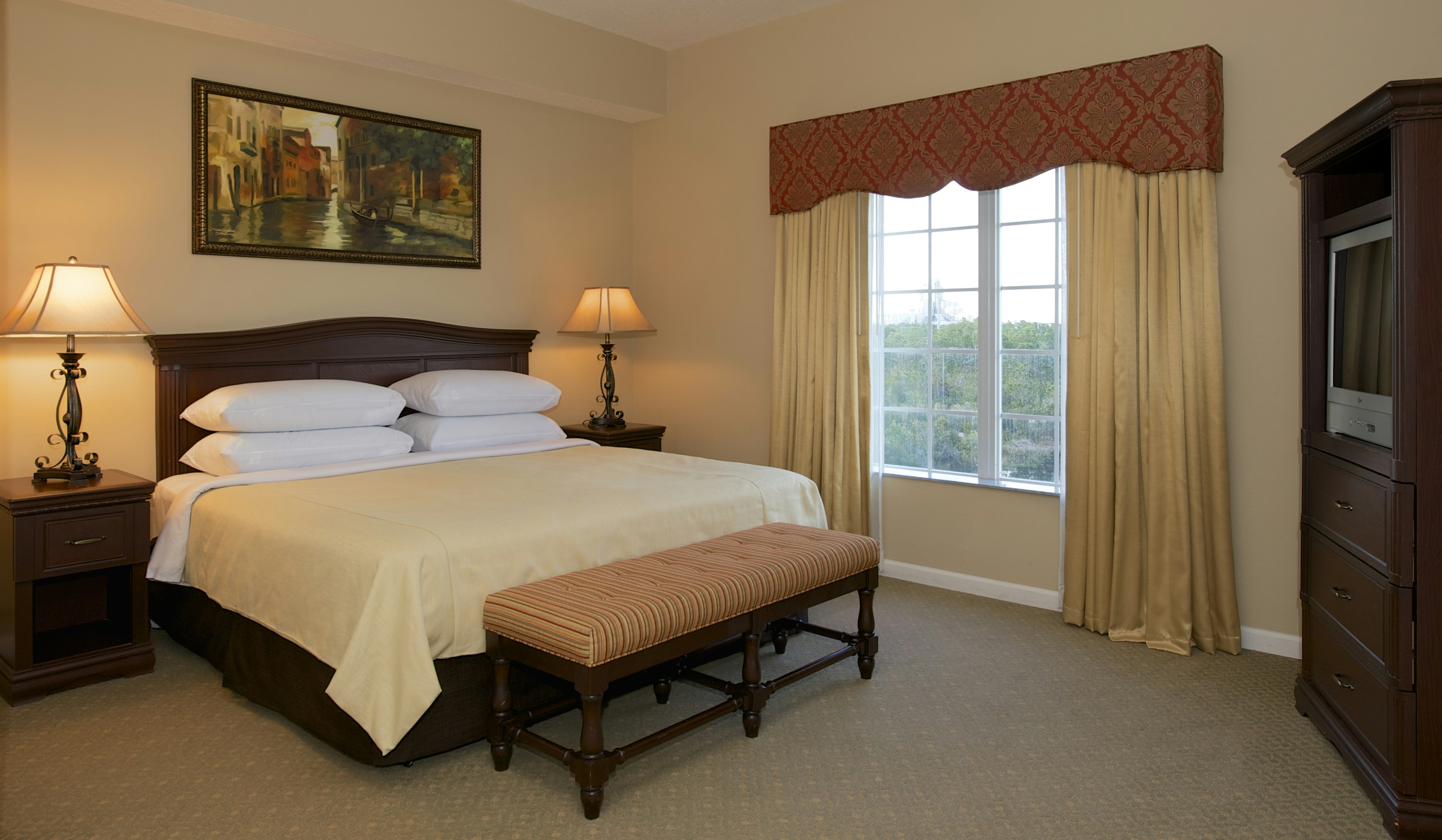 Deluxe 2 Bedroom 2 Bath Suite Pool View