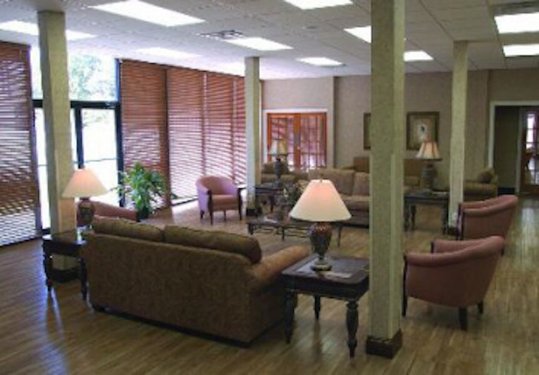 Rockwood Inn And Suites