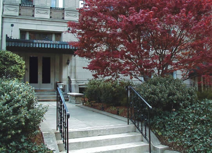 Embassy Inn