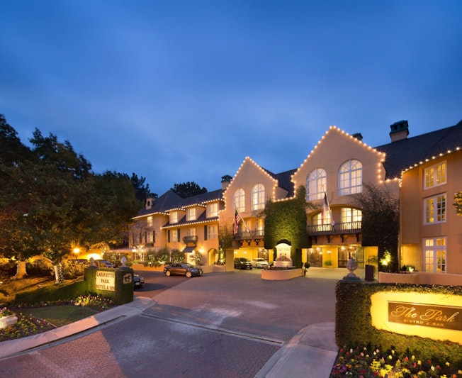 Lafayette Park Hotel Corp