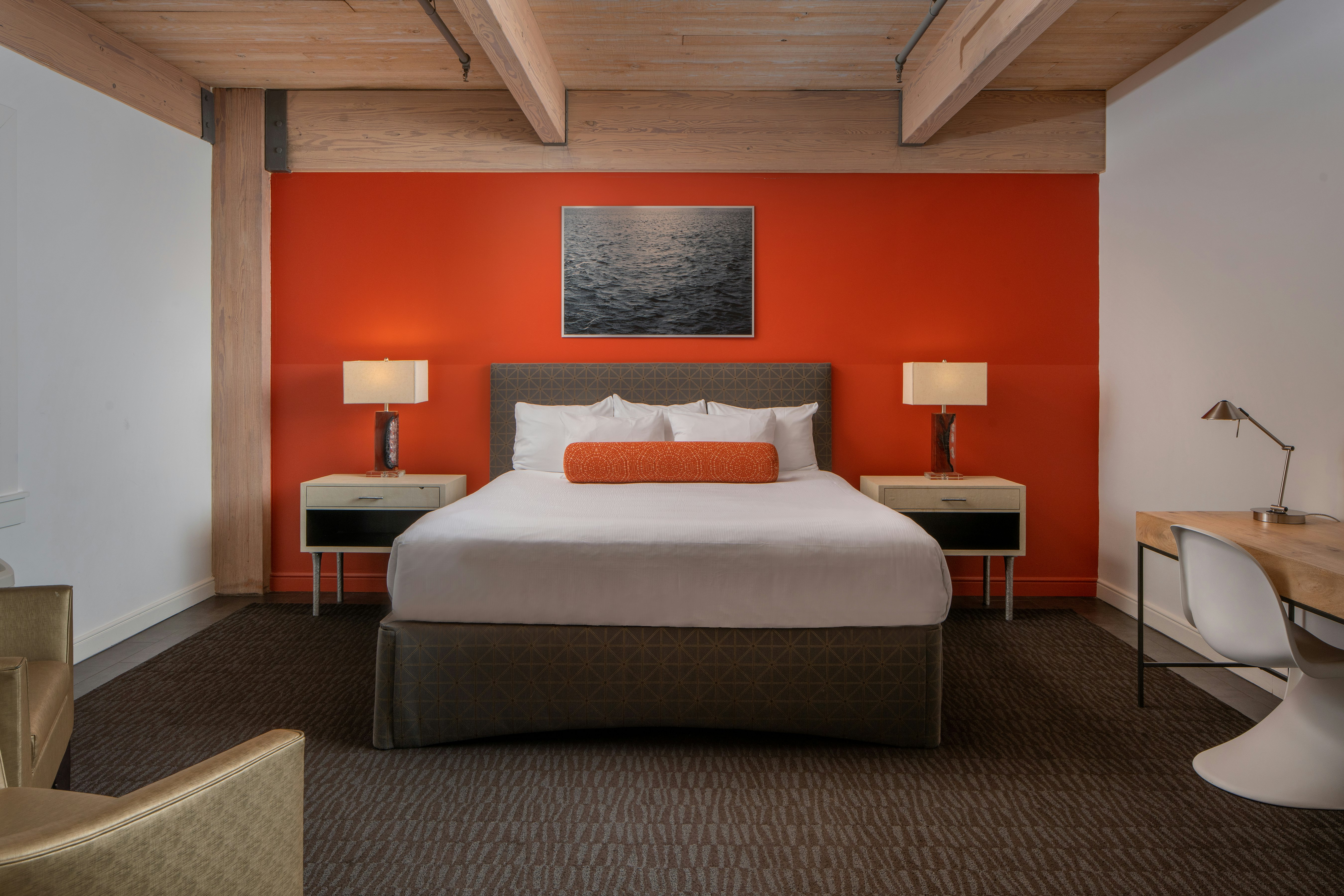 Harbor House Hotel Marina at Pier 21