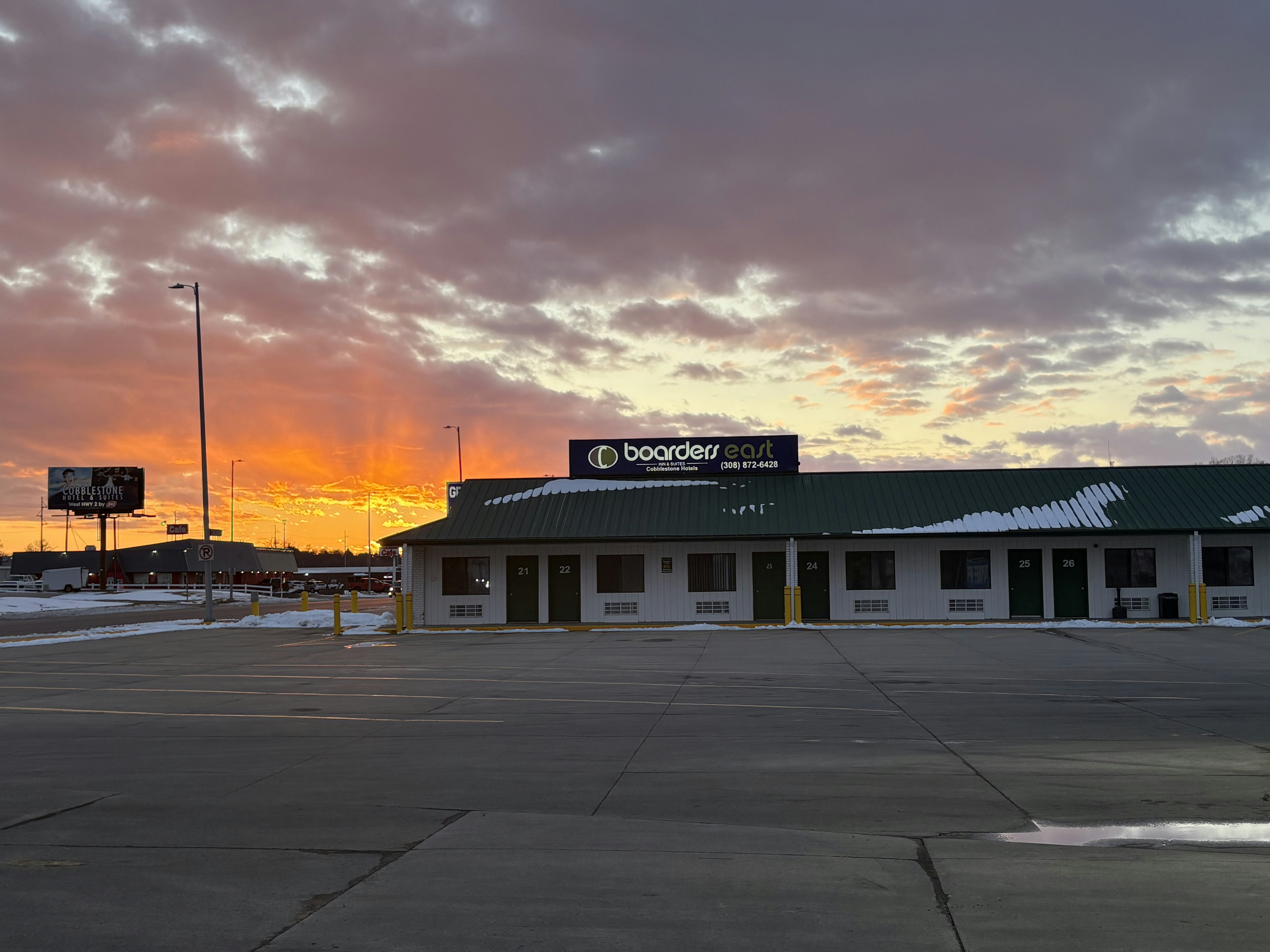 Boarders Inn Suites by Cobblestone Hotels – Broken Bow