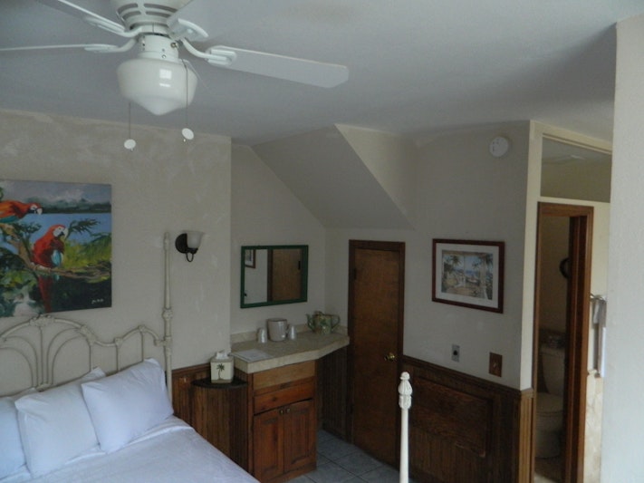 Seacrest Inn