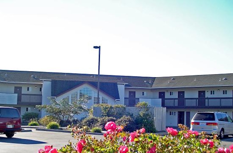 Anchor Beach Inn