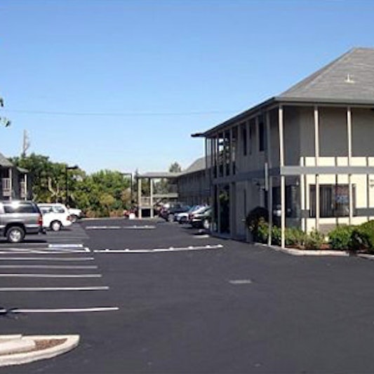 Alura Inn