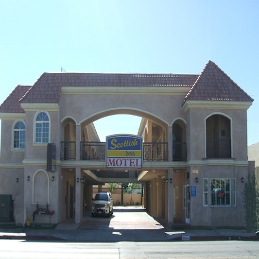 Scottish Inns Maywood Commerce