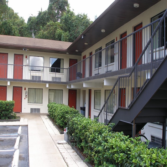 Scottish Inns Gainesville