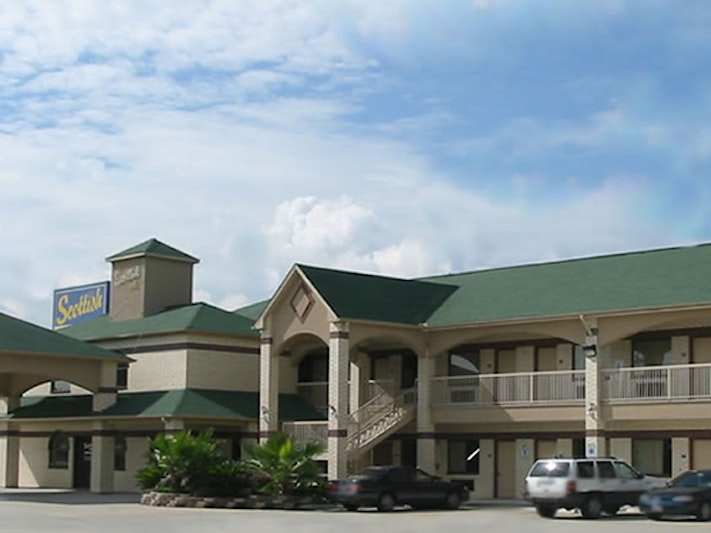 Scottish Inns and Suites Humble