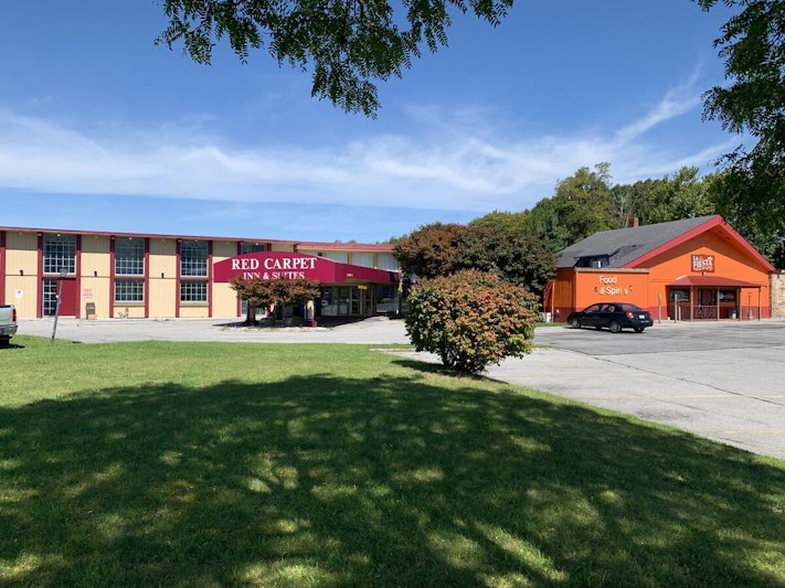 Red Carpet Inn and Suites Ebensburg