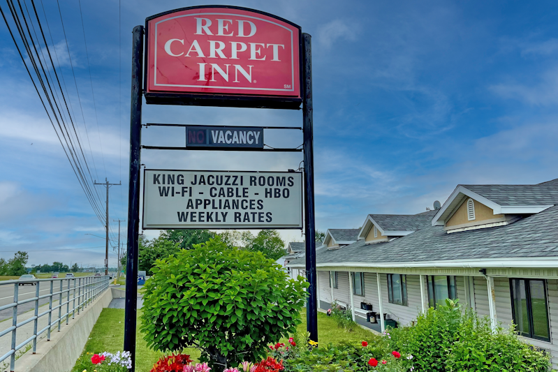 Red Carpet Inn Orchard Park