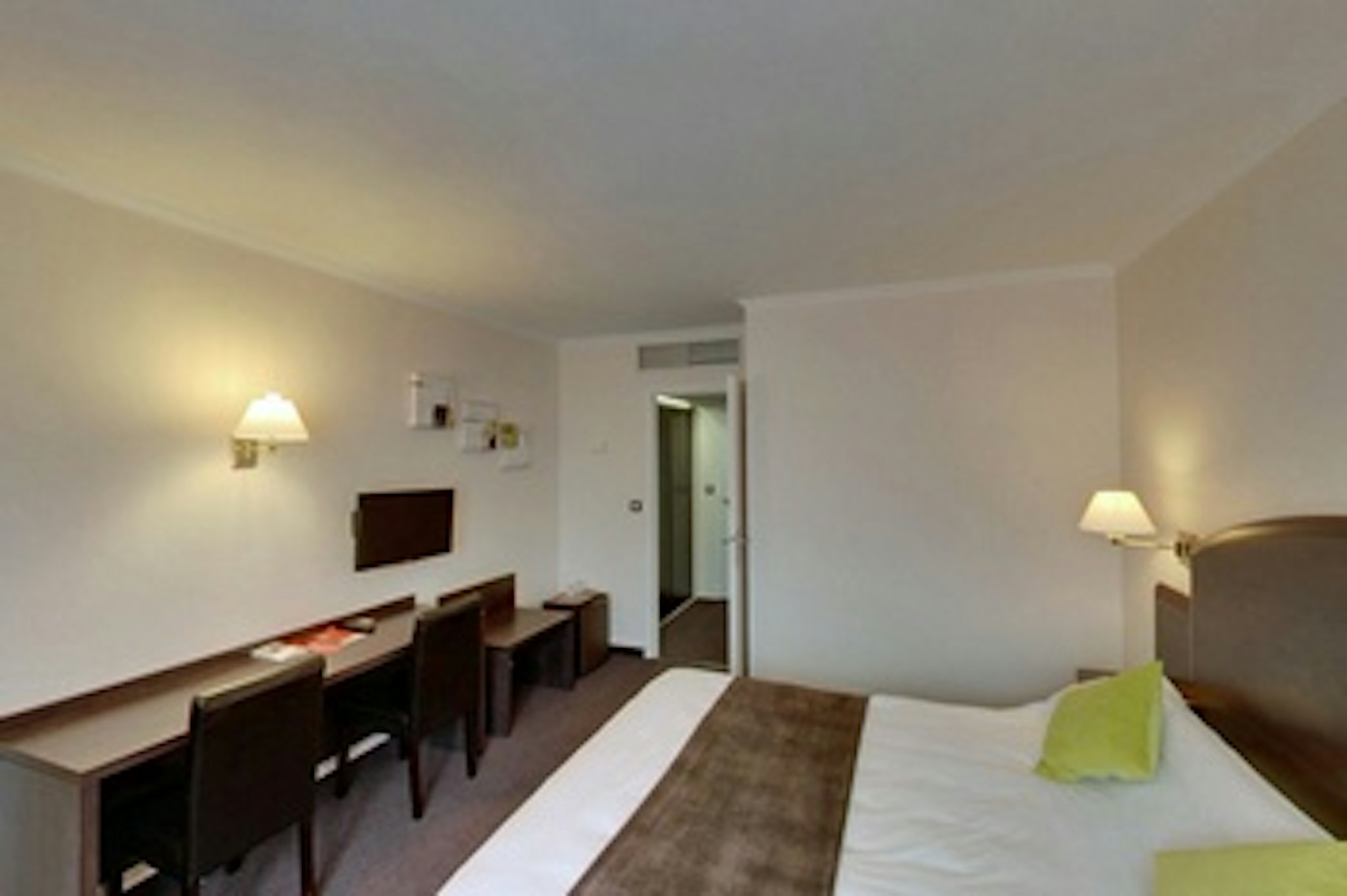 Brit Hotel Cahors Centre Le Valentre – Cahors, IN