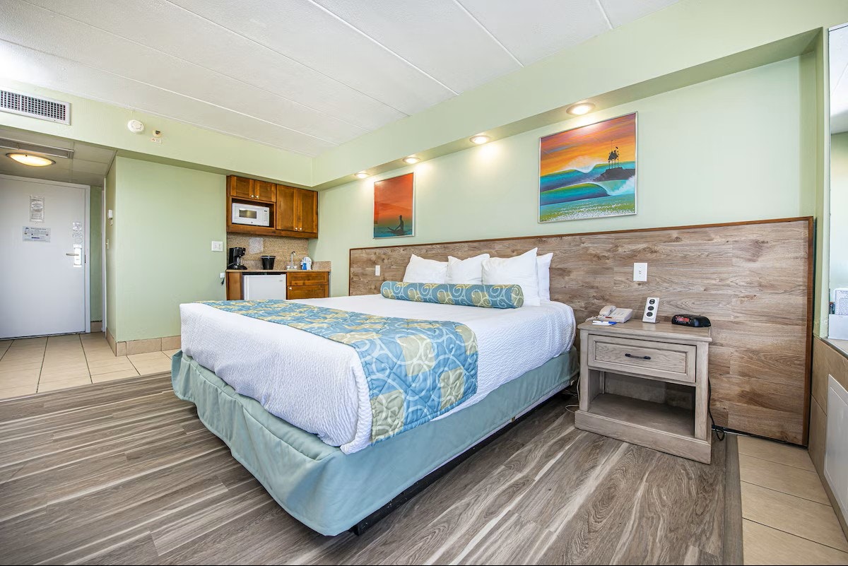 Schooner Inn