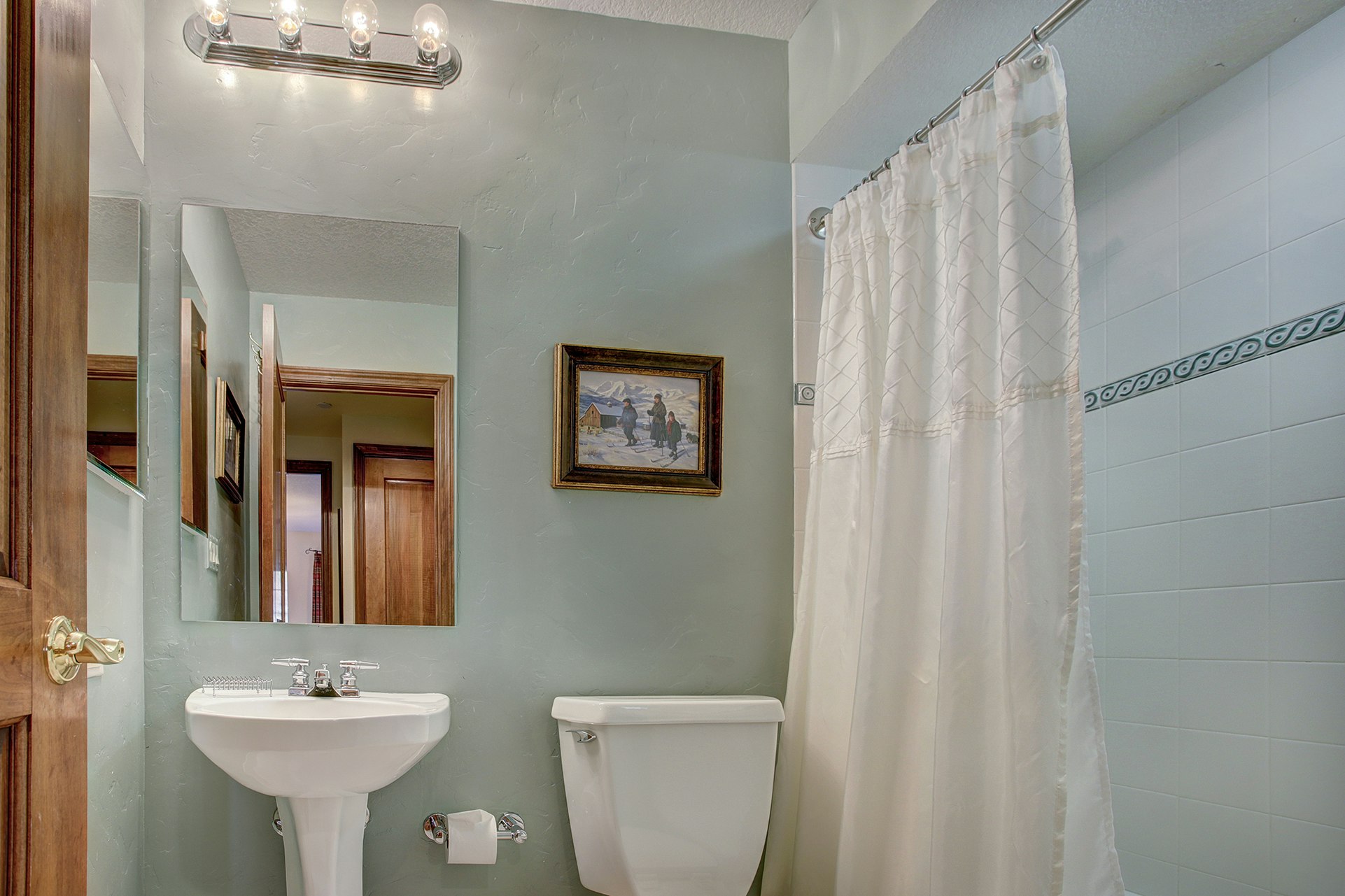 2 Bedroom Condominium