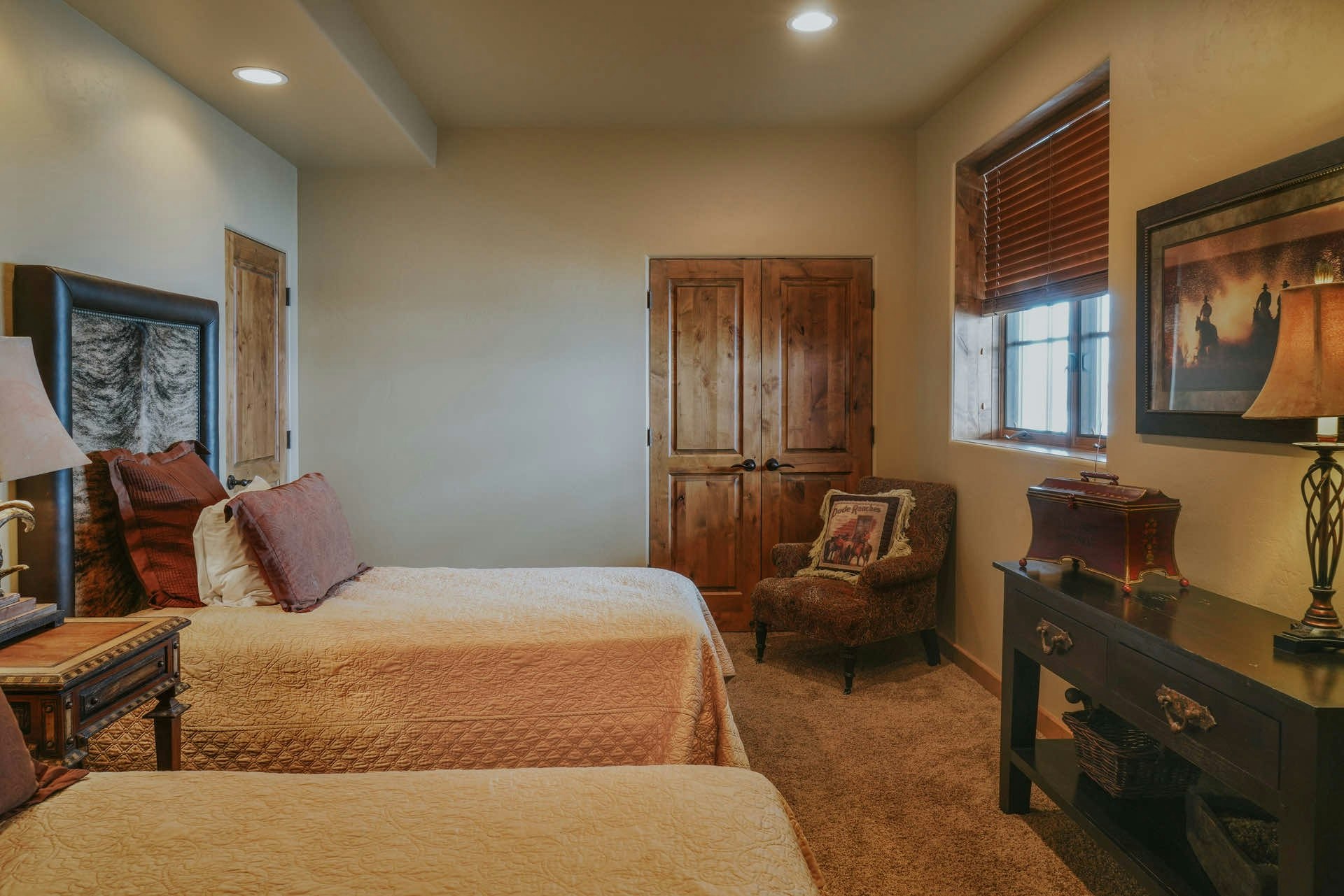Alpine Meadow Chalet #11 (3 Bedroom + Loft)