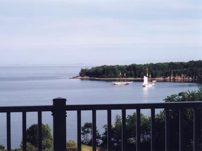 Island View Inn