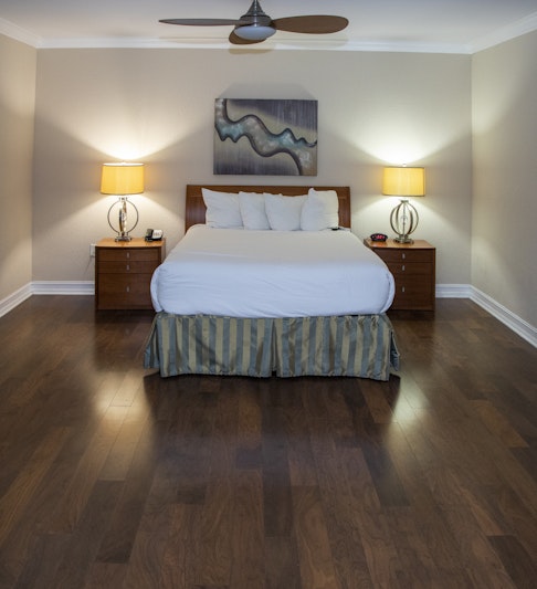 Crystal Palms Beach Resort