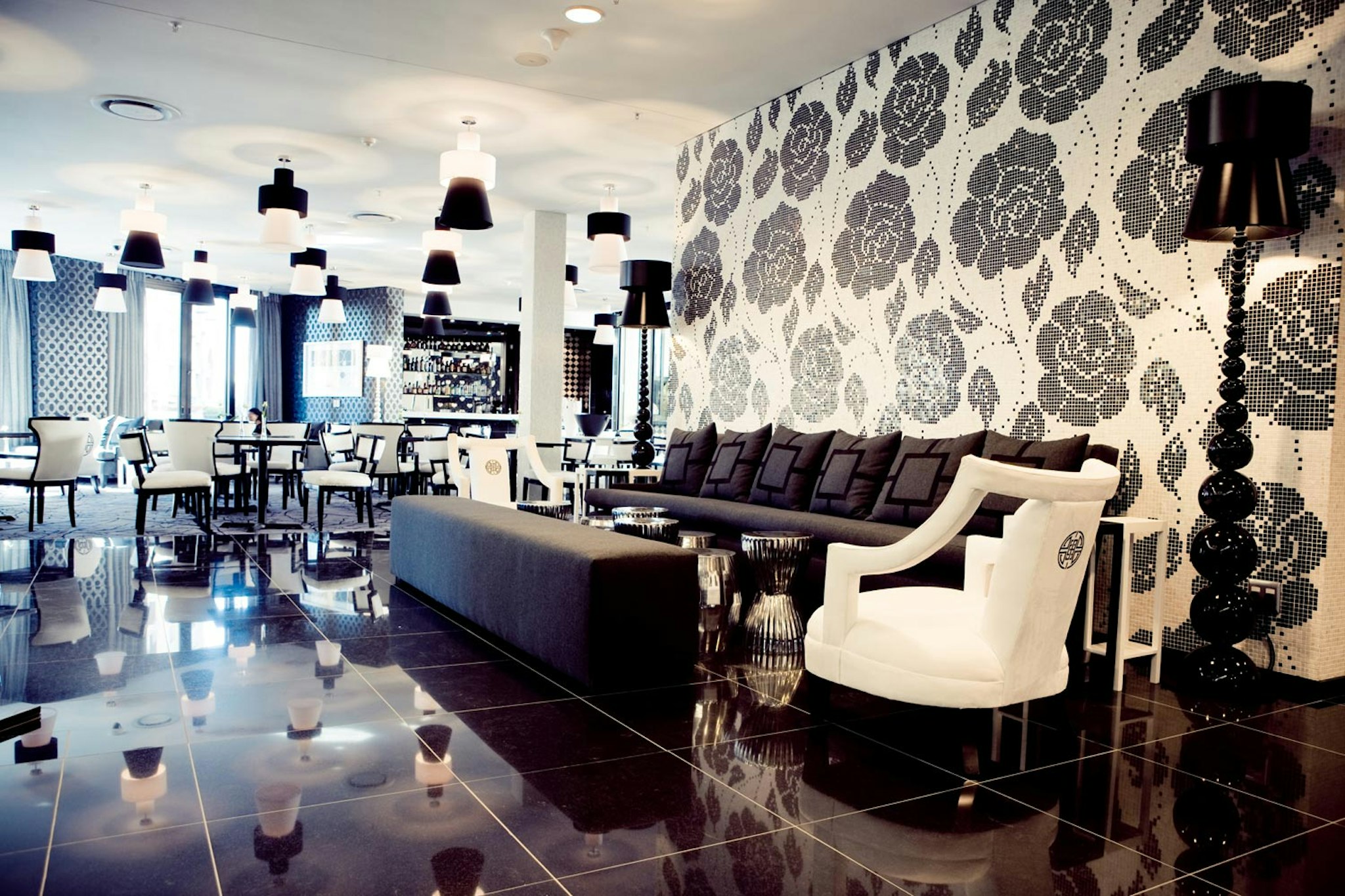 DaVinci Hotel & Suites