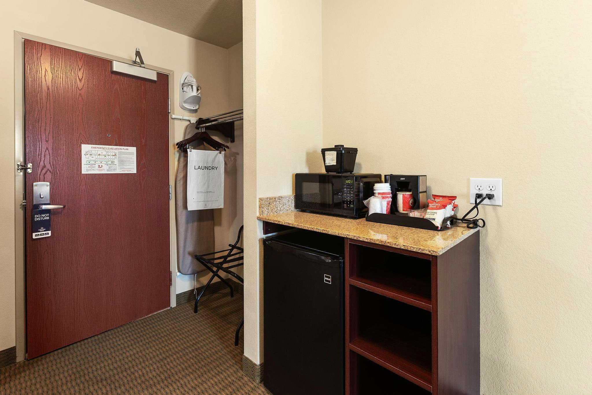 King Guestroom Non-Smoking