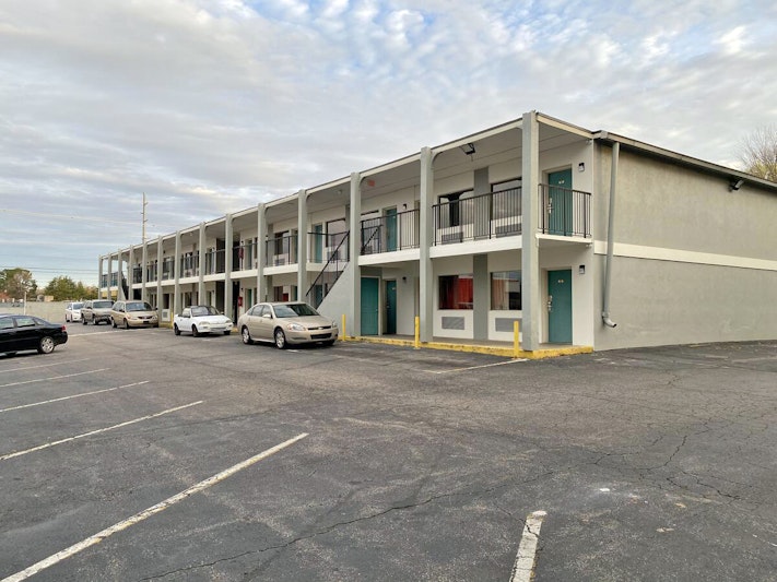 Red Carpet Inn and Suites Danville