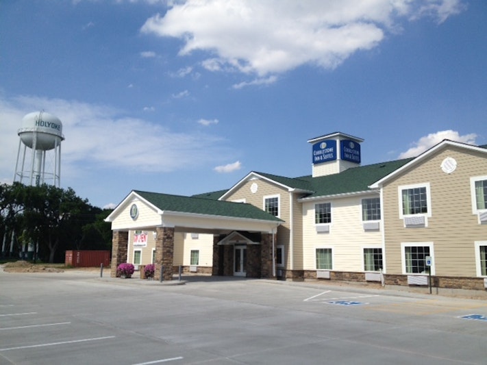 Cobblestone Inn Suites – Holyoke