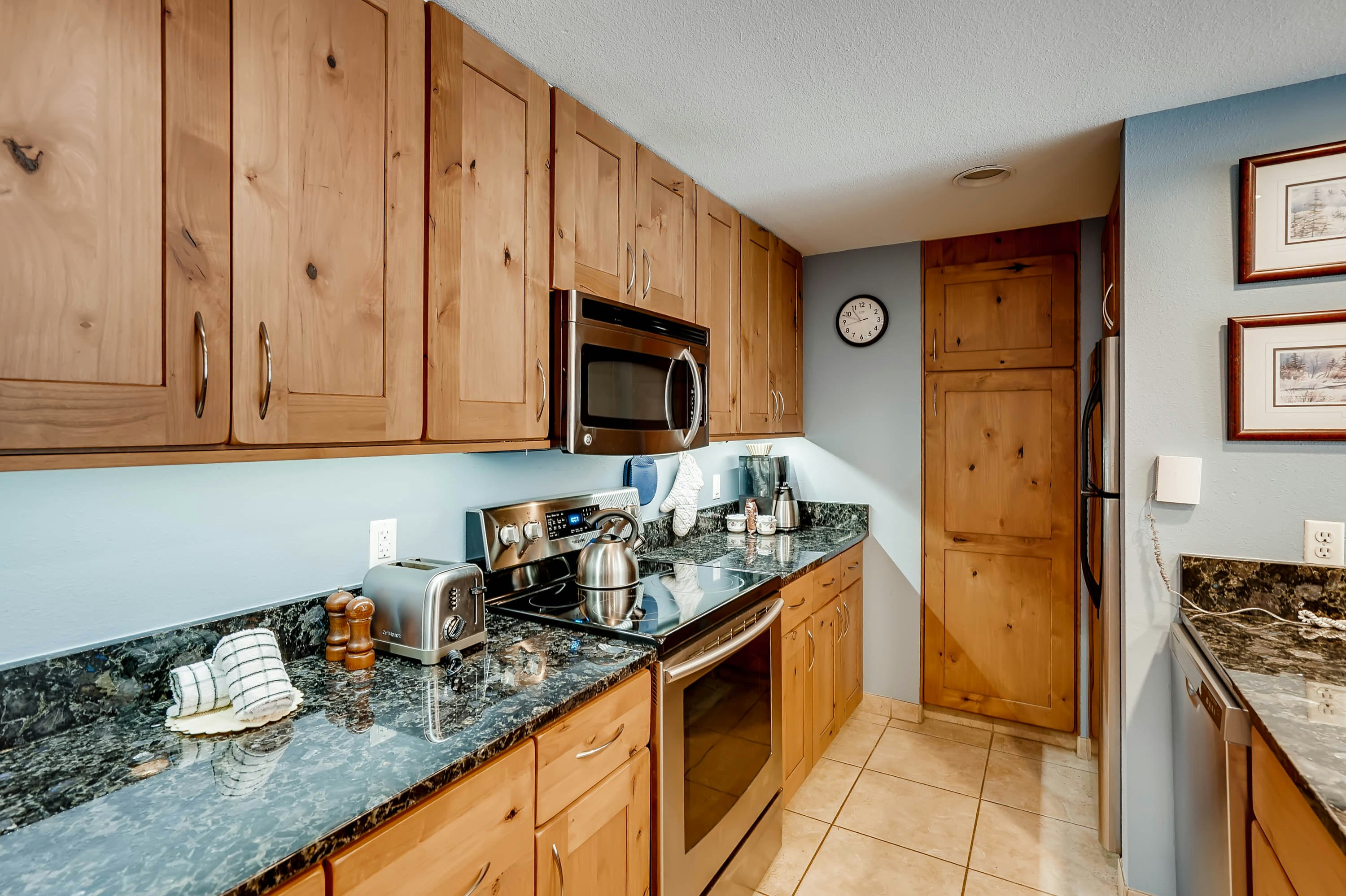 Lakeside Village 4 Bed
