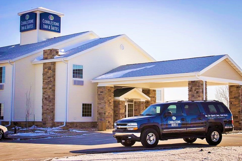 Cobblestone Inn Suites – Linton