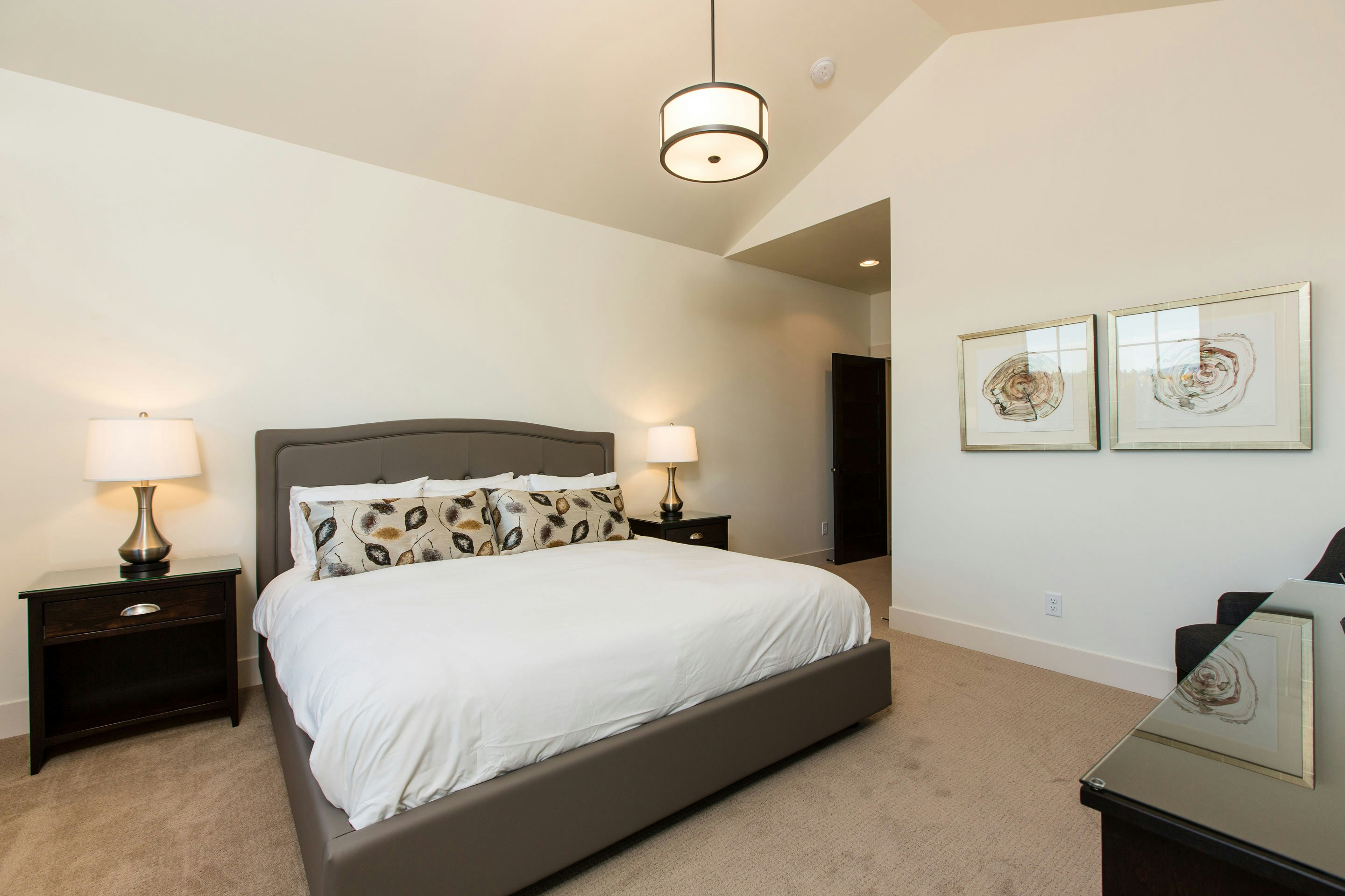 Tetherow Hotel And Vacation Homes
