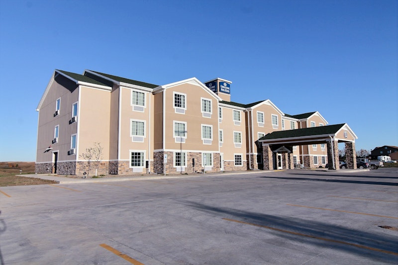 Cobblestone Hotel Suites – Beulah