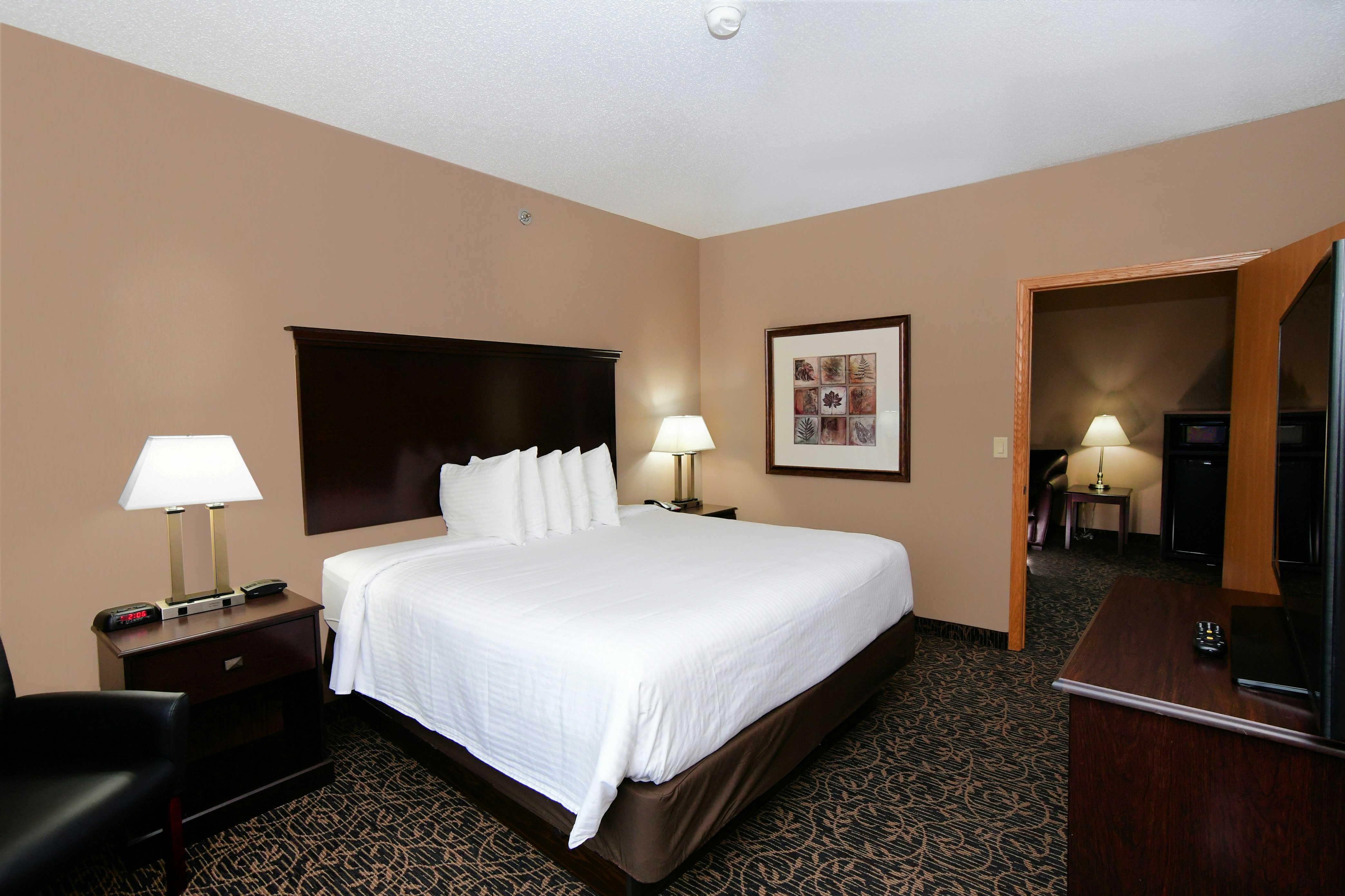 Cobblestone Inn Suites – Denison | Majestic Hills