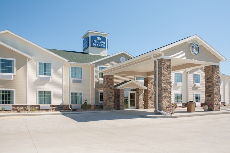 Cobblestone Inn Suites – Winterset