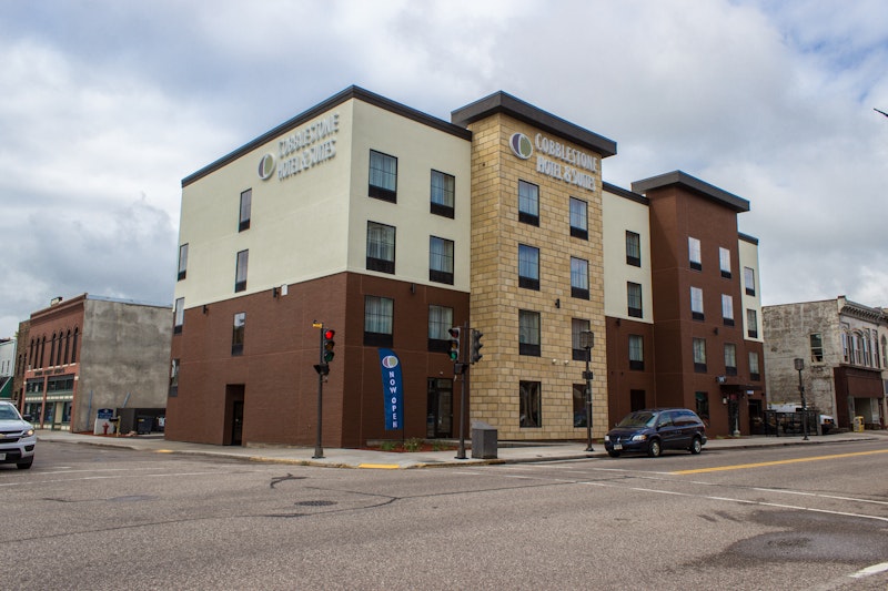 Cobblestone Hotel Suites – Chippewa Falls