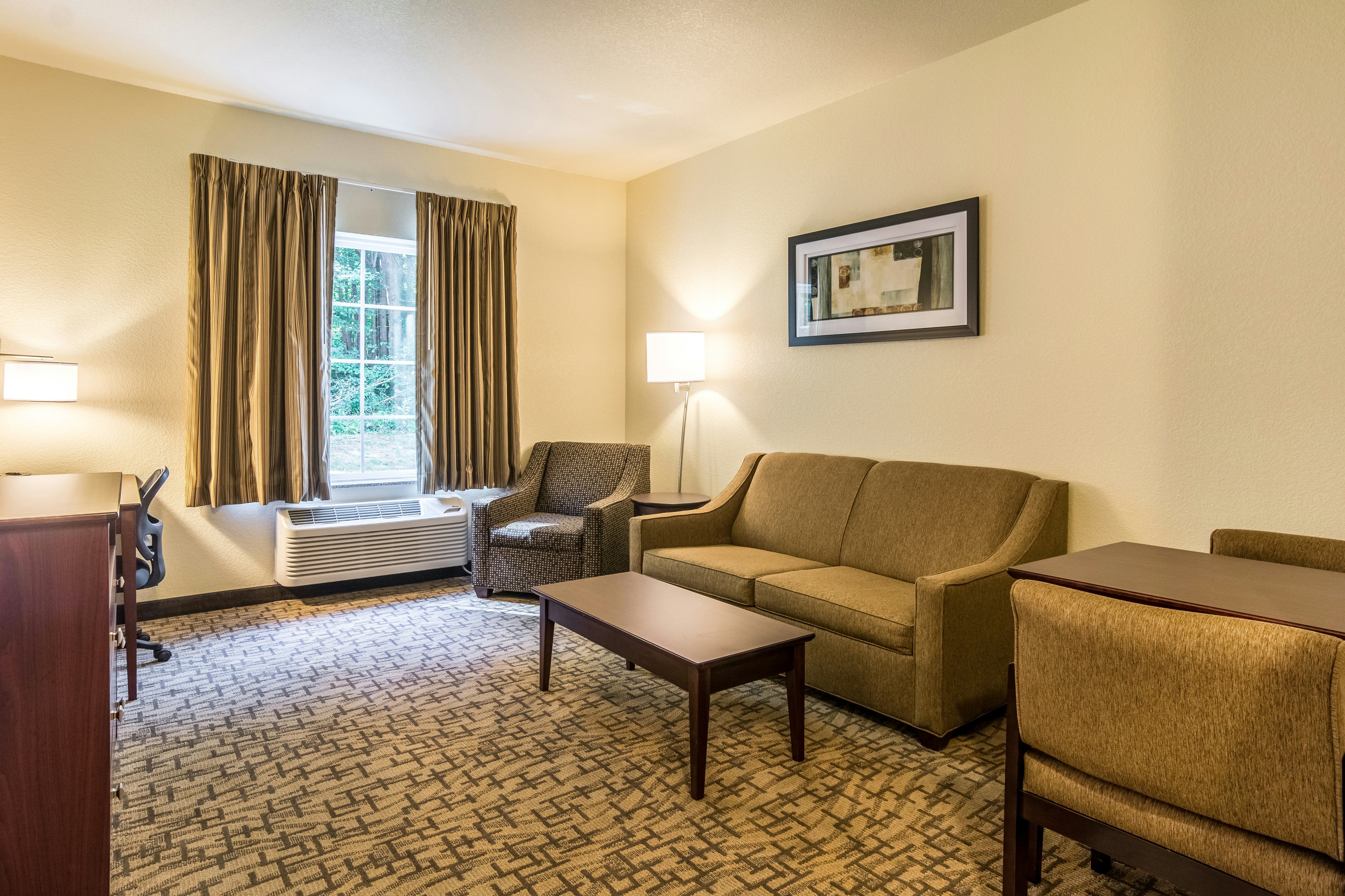 Cobblestone Hotel Suites – Greenville