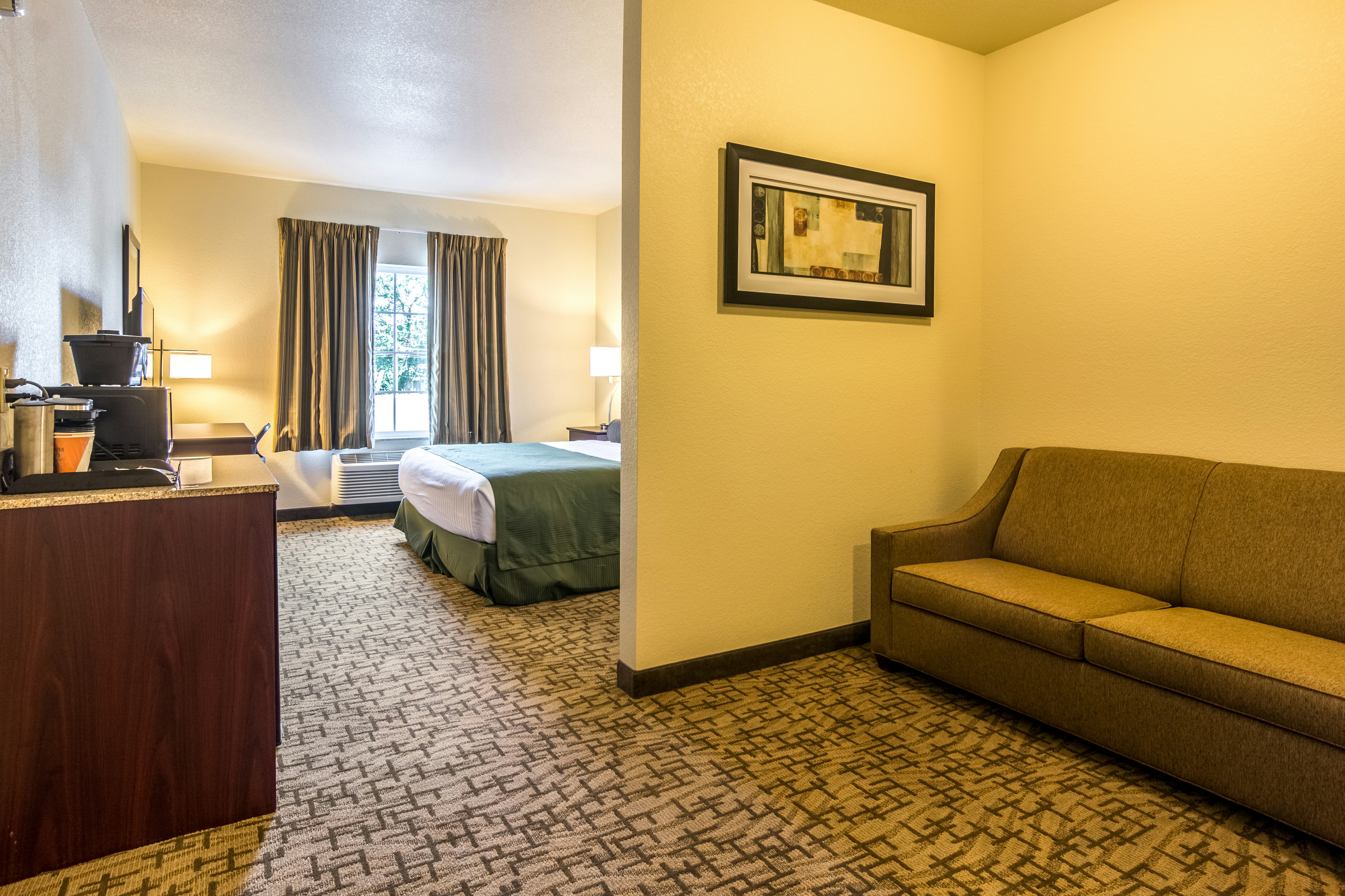 Cobblestone Hotel Suites – Greenville